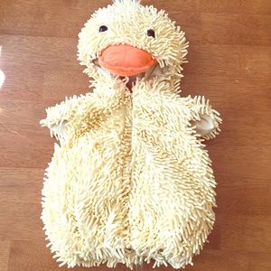 Baby 3-6 month duck costume. Feet included.